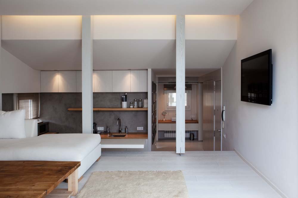 3 Minimalistic Penthouse in Barcelona