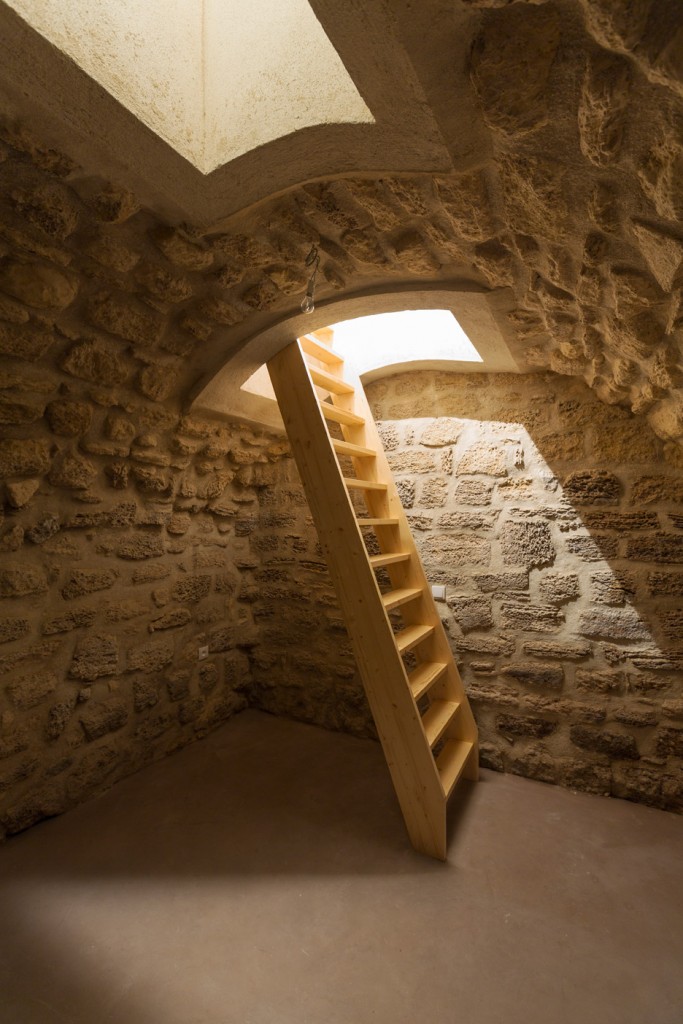 a secret basement was found during the renovation of this old parisian apartment 7 683x1024 A Secret Basement Was Found During The Renovation Of This Old Parisian Apartment
