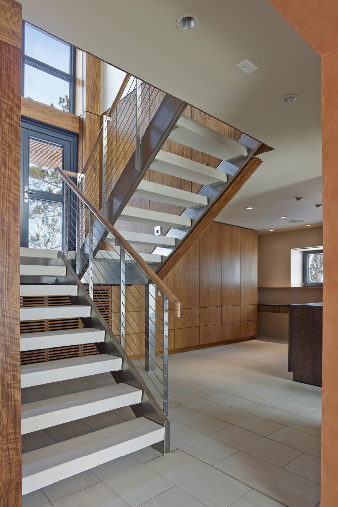 25607 interior stair bruce damonte 683x1024 Pays den Haut By Carly Coulson