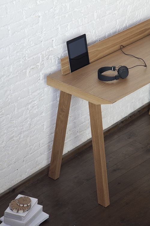 n1.1.1 Ernest Desk   a minimalist office desk by designer Borja Garcia