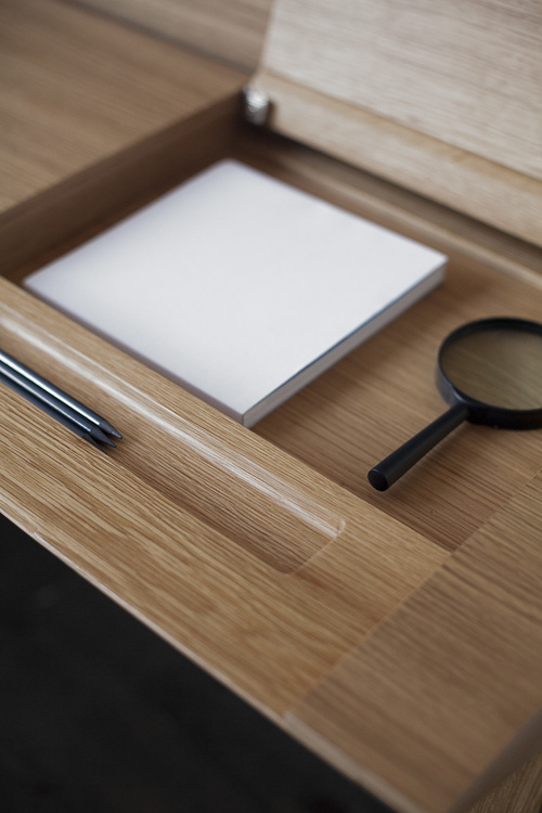 n1.1 Ernest Desk   a minimalist office desk by designer Borja Garcia