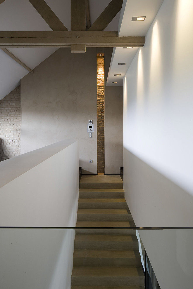 007 modern home guillaume da silva Modern minimalism in France