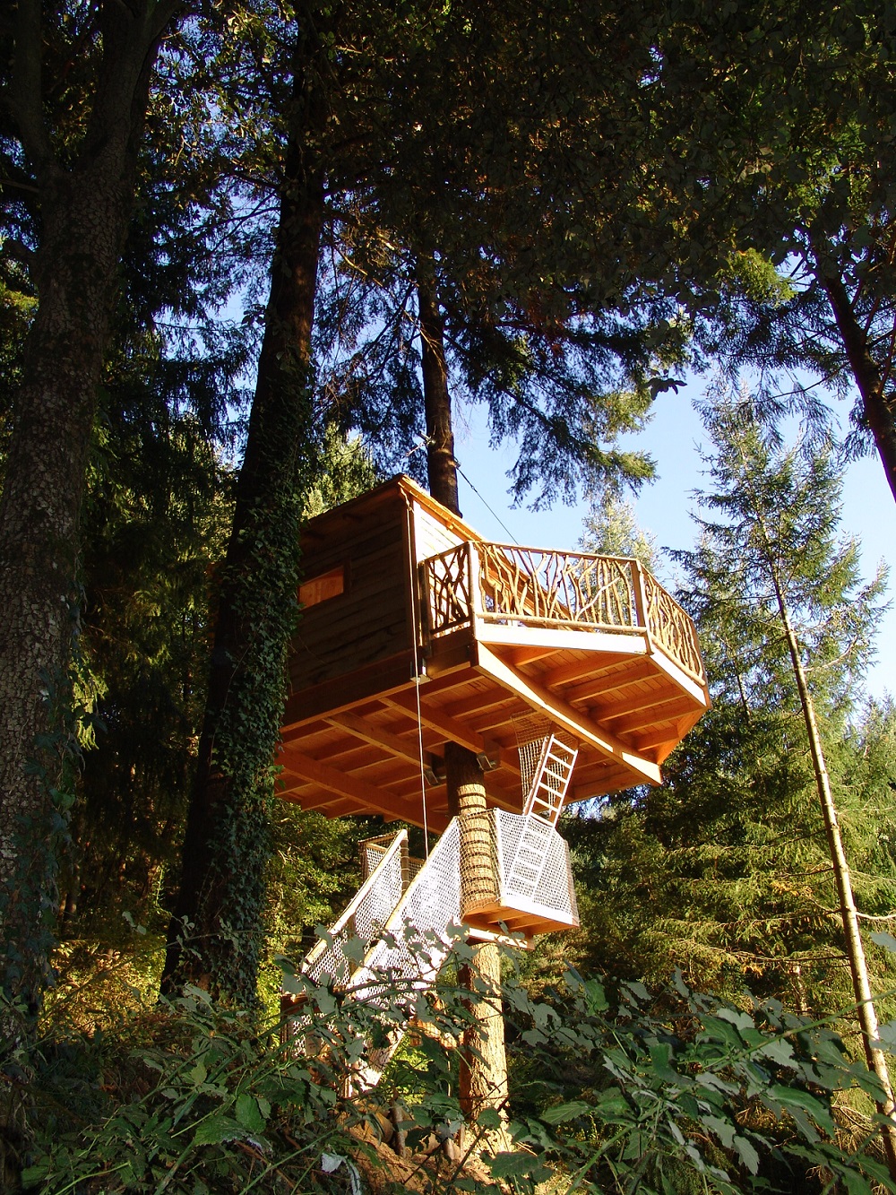 cabanes als arbres girona spain 10 Most Amazing Treehouse Hotels From Which You Would Never Wish To Check Out