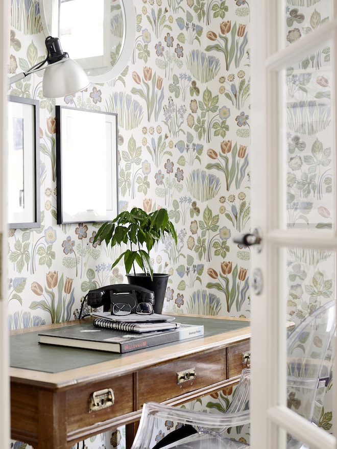 floral wallpaper space Creating Inspiring Workspace