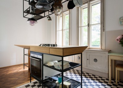 1930s Renovated Apartment In Vienna