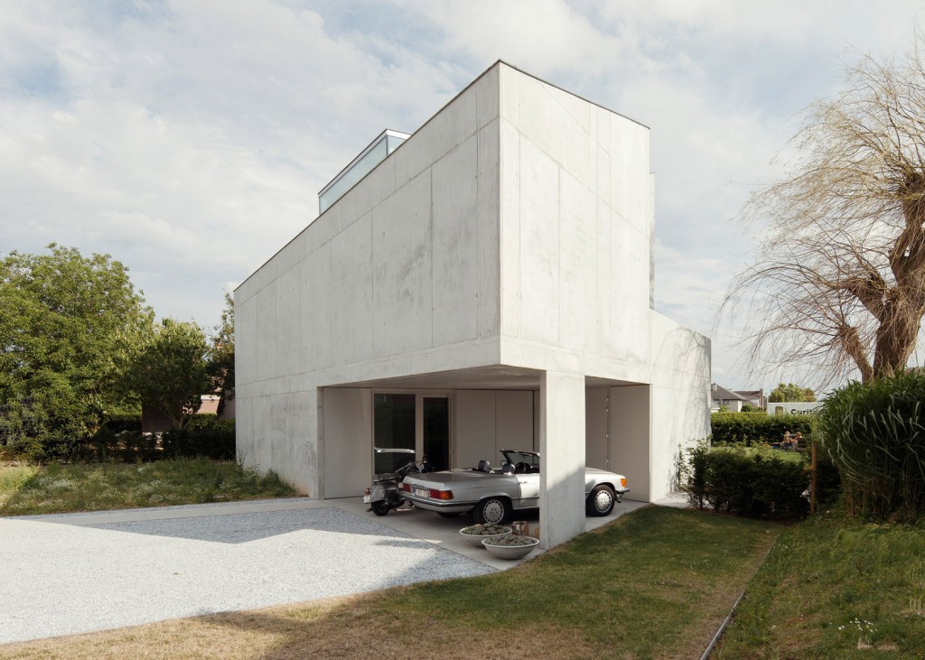 concrete house by ism architecten 1 1024x731 Concrete House By ISM Architecten