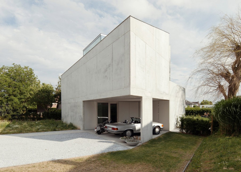 Concrete House By ISM Architecten