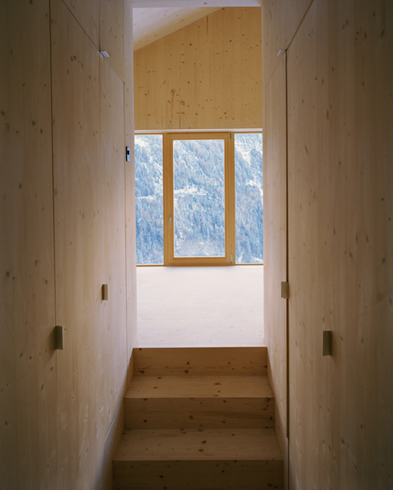 minimal cabin in switzerland by lacroix chessex architectes 15 Minimal Cabin In Switzerland By Lacroix Chessex Architectes