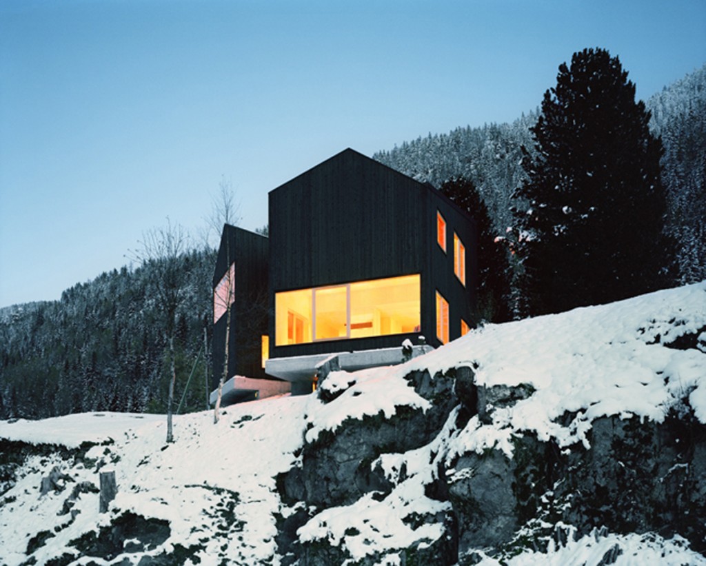 minimal cabin in switzerland by lacroix chessex architectes 3 1024x821 Minimal Cabin In Switzerland By Lacroix Chessex Architectes