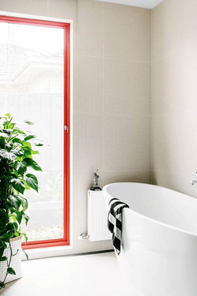 9 Ways to Make Your Bathroom Look More Luxurious
