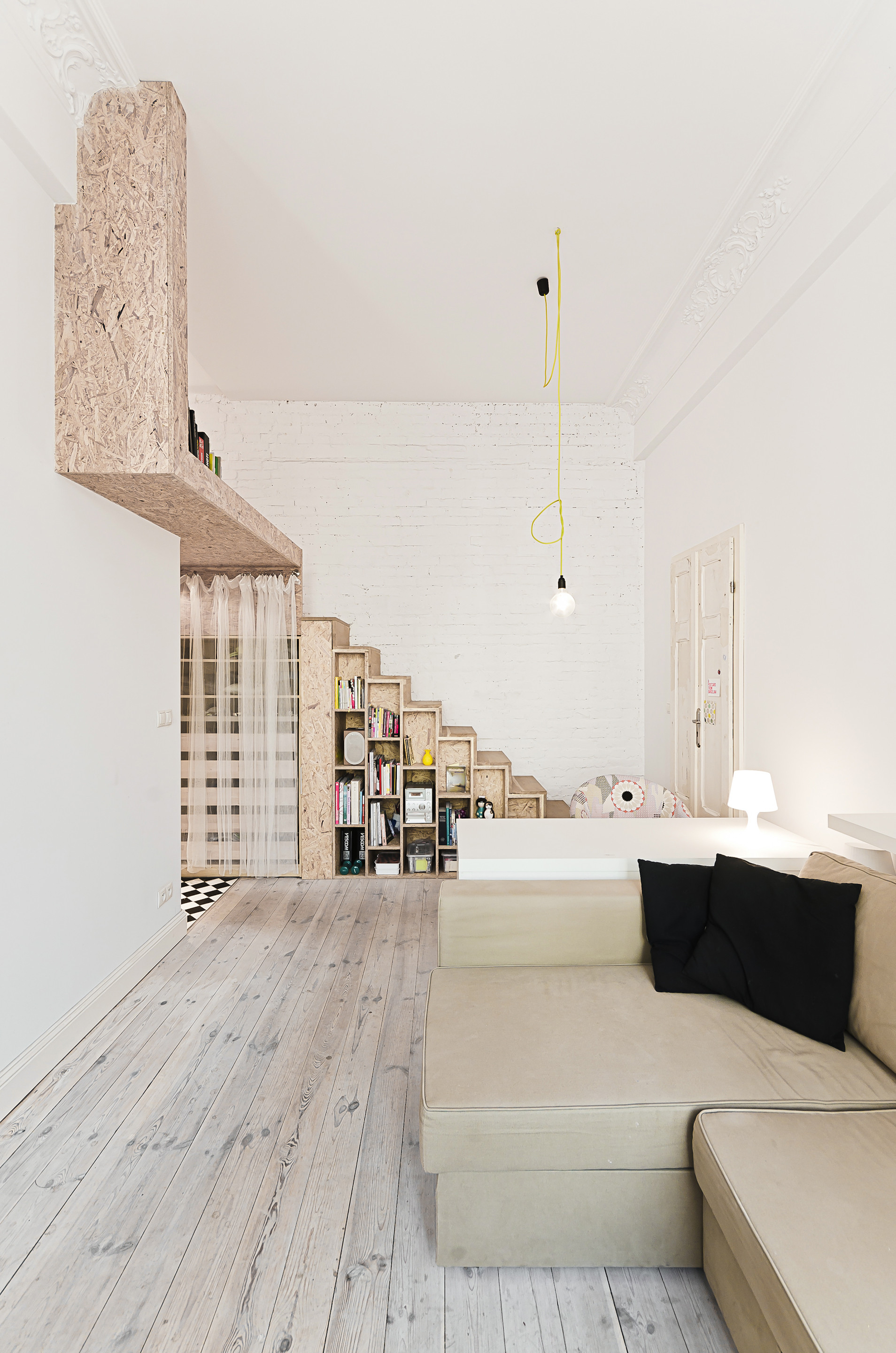 29 sqm 3xa 5 OSB Was Used To Build a Mezzanine in This Tiny 29m² Apartment