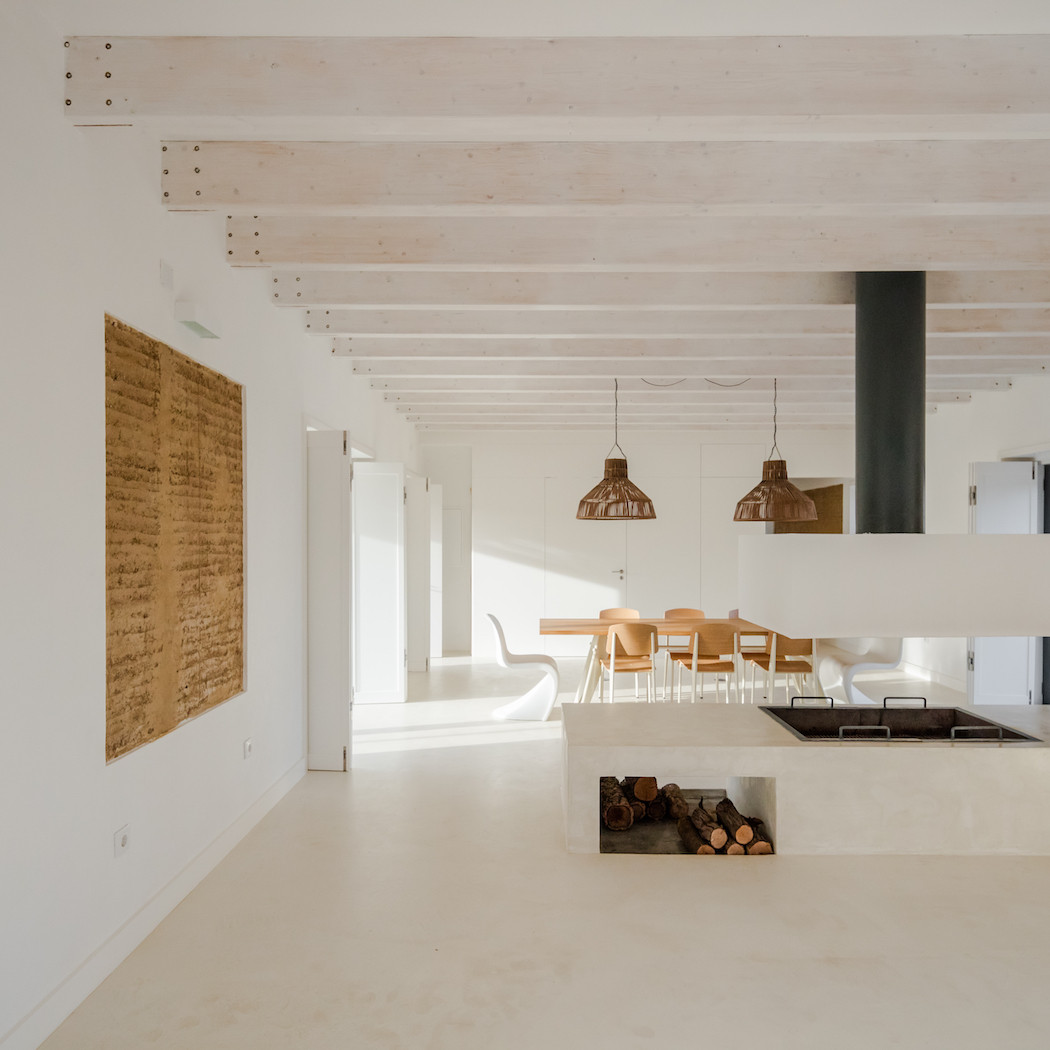 a iMinimali House in Portugal Surrounded by iVinesi