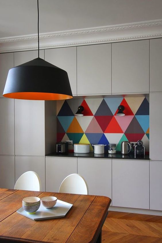 colorful triangles Dream kitchens   a collection of 35 most beautiful kitchens