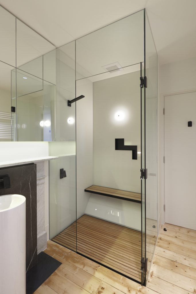 30762 bathroomshower 683x1024 Queen Bess House by ZGA Studio