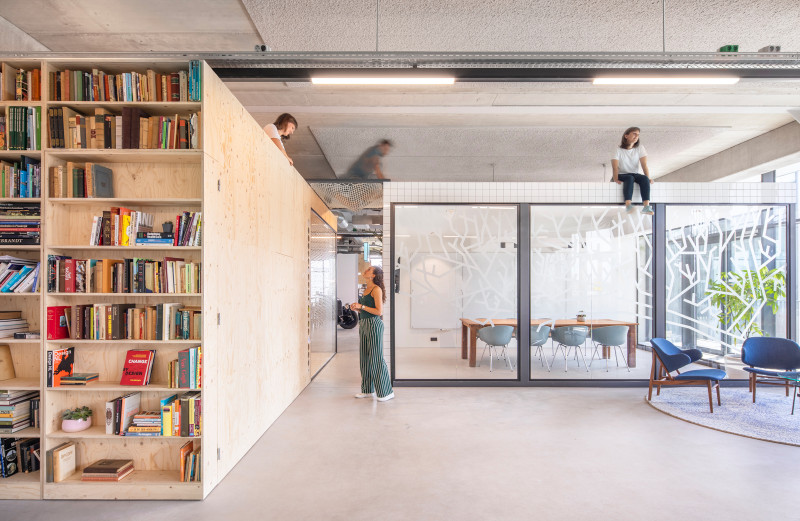 woutervandersar 18052700 04 Shared Office Space in Amsterdam by Standard Studio