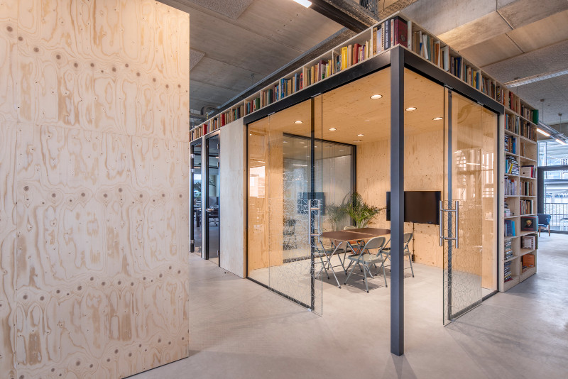 woutervandersar 18052700 22 Shared Office Space in Amsterdam by Standard Studio