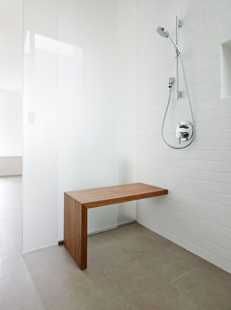 Minimalist bathroom