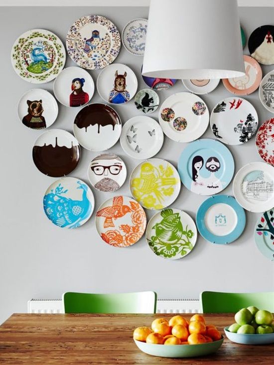 hanging plates 8 Low Cost Ideas for Creating a Unique Home Interior
