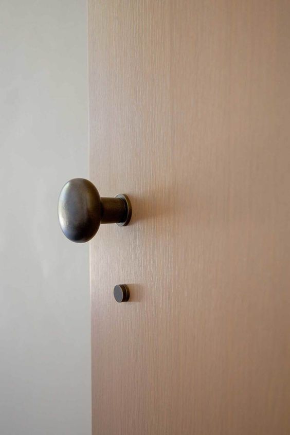 minimal door knob 8 Low Cost Ideas for Creating a Unique Home Interior