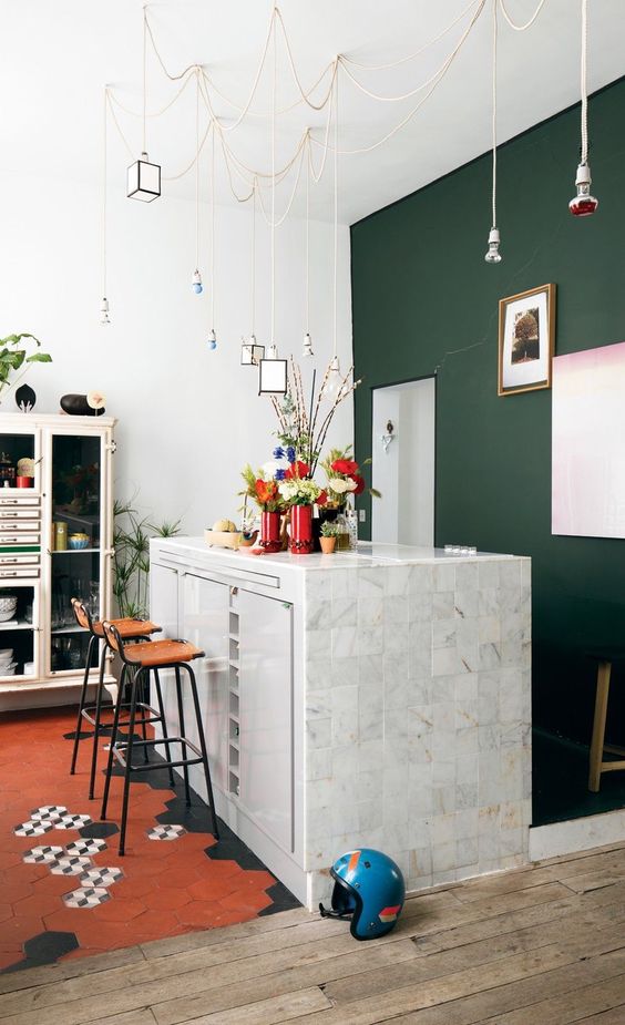 green accent wall Statement Pieces: Home Decor Ideas That Will Stand the Tests of Time