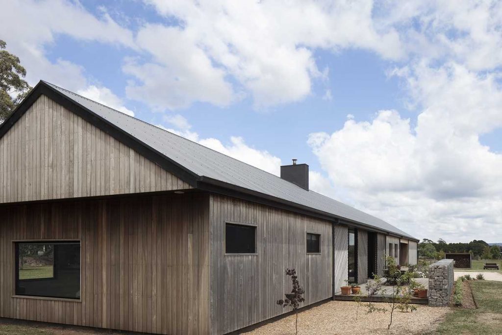 %name Trentham Long House by MRTN Architects