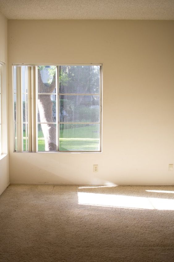 empty room 3 Tips for People Who Move Frequently