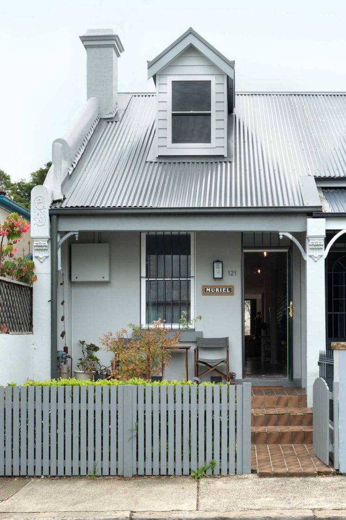 Renovated single-story dwelling