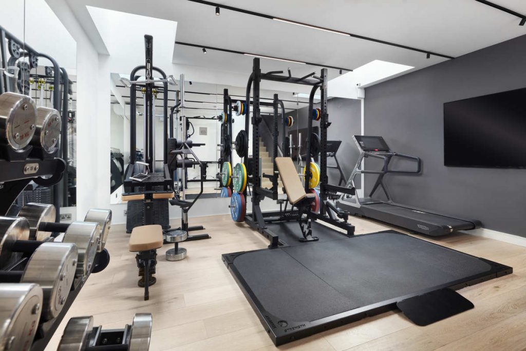 Home gym by Scenario Architecture