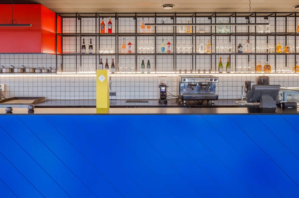 aiai architects norbert tukaj 10 1024x677 Bauhaus and Piet Mondrian inspired restaurant interior in Vilnius