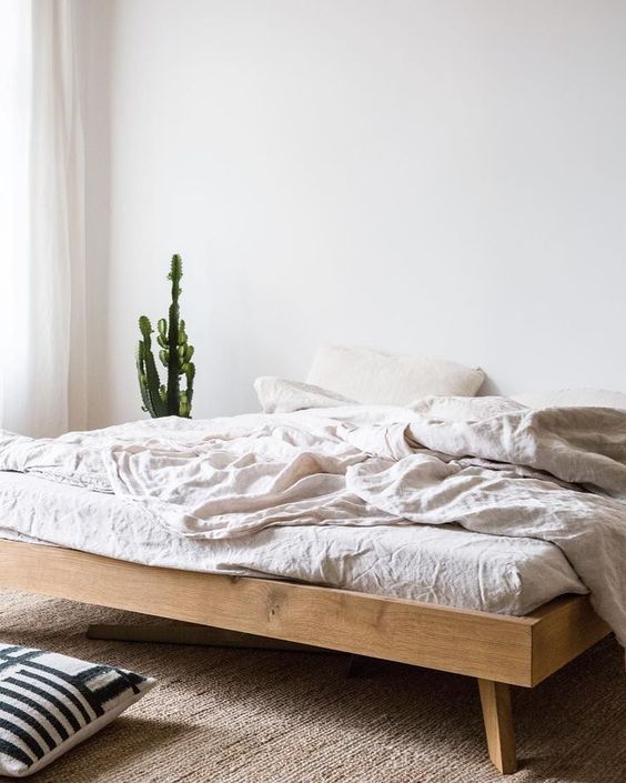 minimalist bed 7 Tips To Create A Zen Bedroom