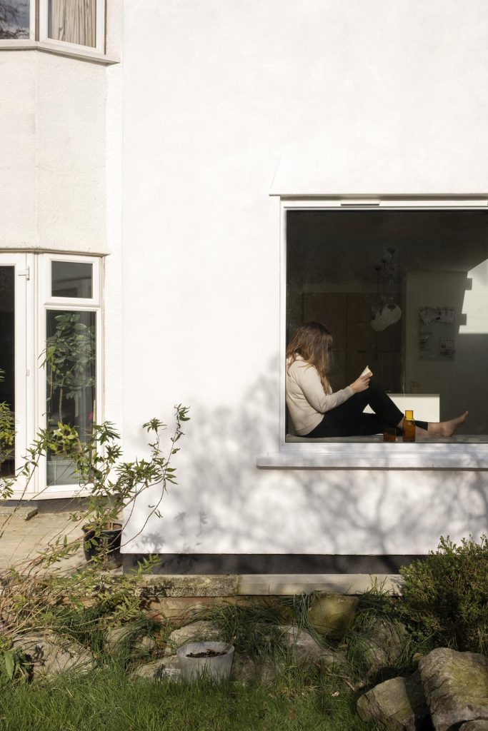 The reading nook from outside