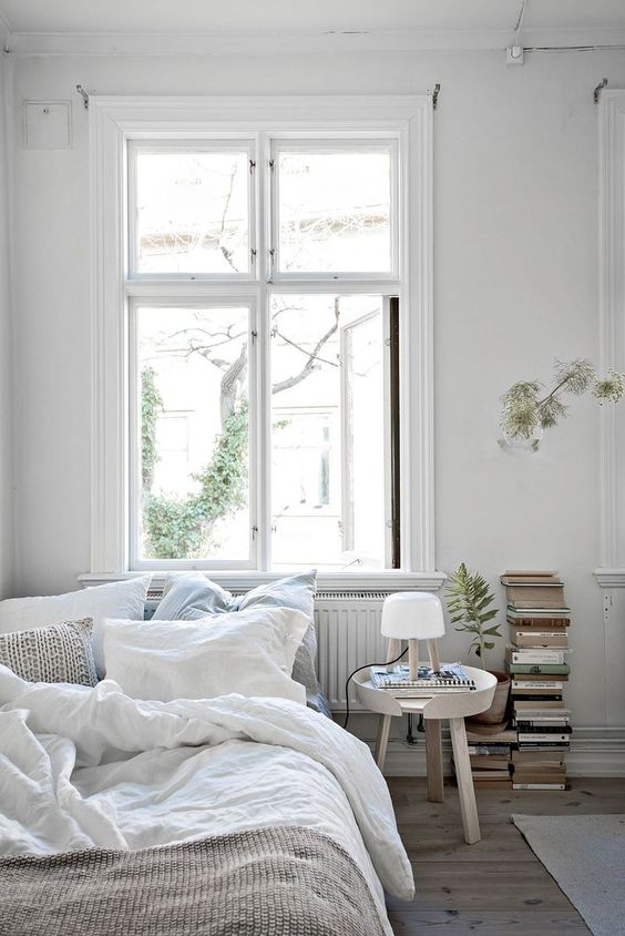 Featured image of post Dream Rooms Grey Aesthetic Bedroom Ideas : To save you time, we&#039;ve rounded up some of the best aesthetic room images on the platform so you can a calming bedroom that&#039;s filled with neutrals can benefit from layers of texture, including a rattan pendant and a jute rug.