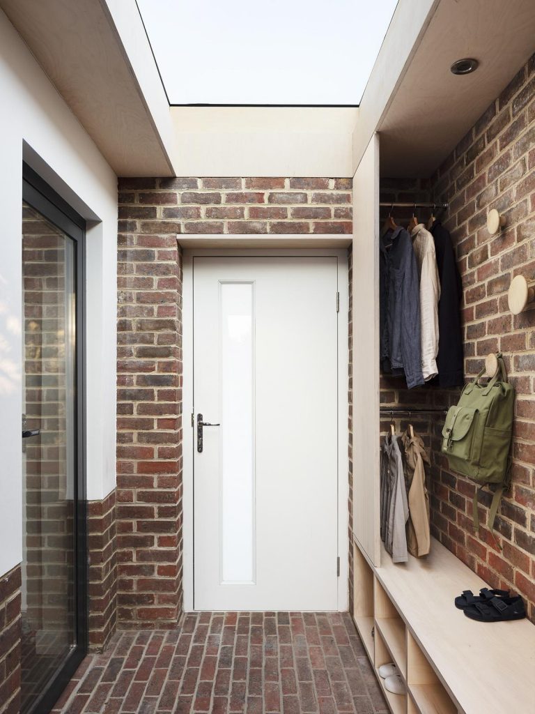 %name XXS Portico Extension by Brosh Architects