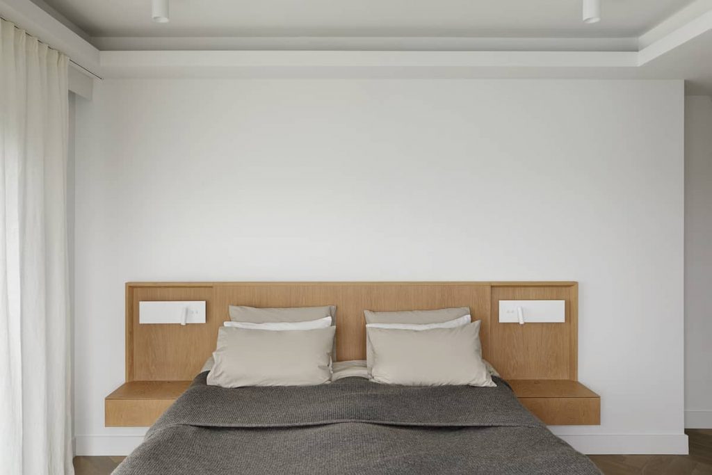 a bespoke headboard in natural oak 1024x683 An Airy Living Space in London by Patalab Architecture