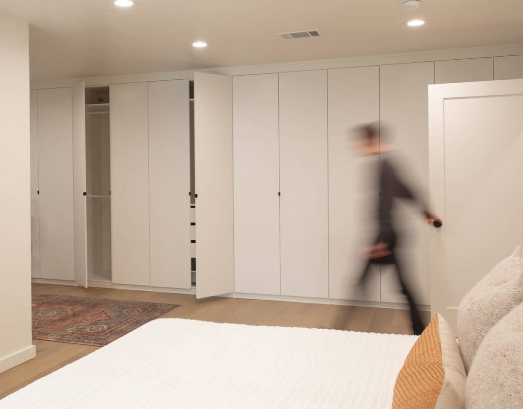 bedroom 1 1024x800 An Addition to a Small 1950s Duplex by Object & Architecture