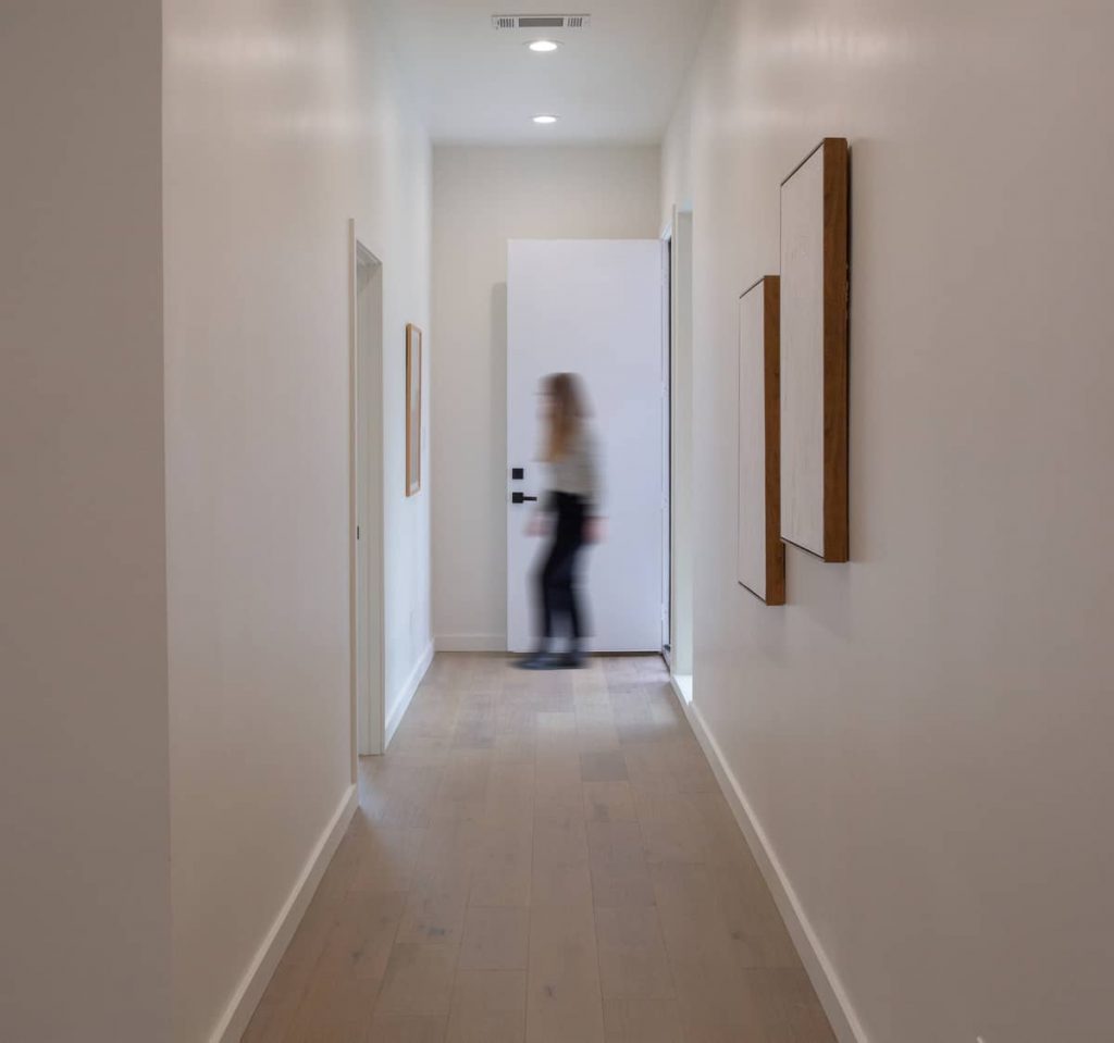 corridor 1 1024x959 An Addition to a Small 1950s Duplex by Object & Architecture