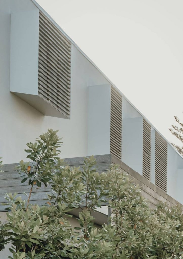 contemporary window hoods screens 724x1024 Sunshine Beach House by Teeland Architects