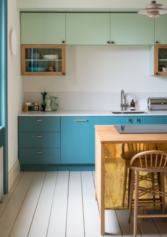 two tone kitchen Field House by Bradley Van Der Straeten Architects