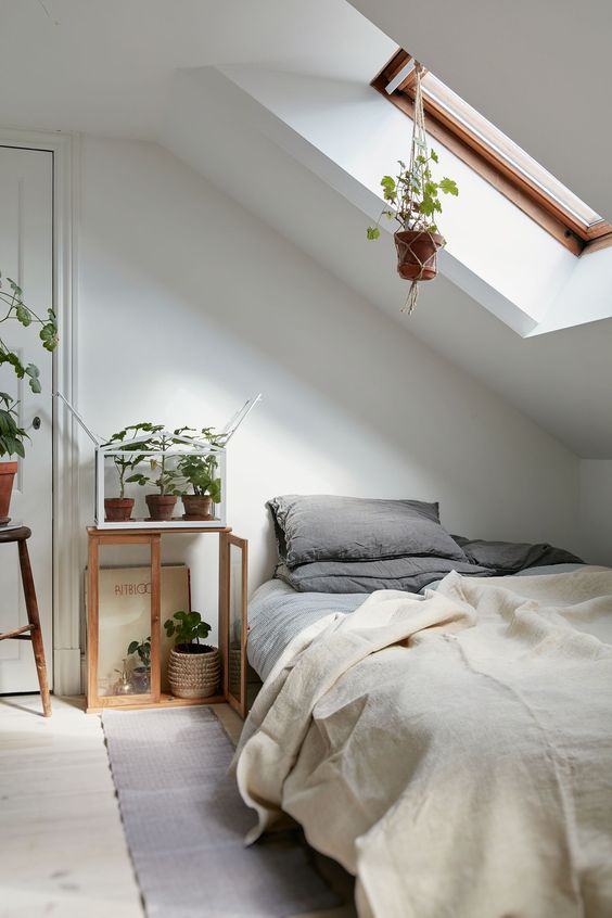 cozy attic bedroom 5 Attic Bedroom Ideas To Create A Luxury Sleeping Space