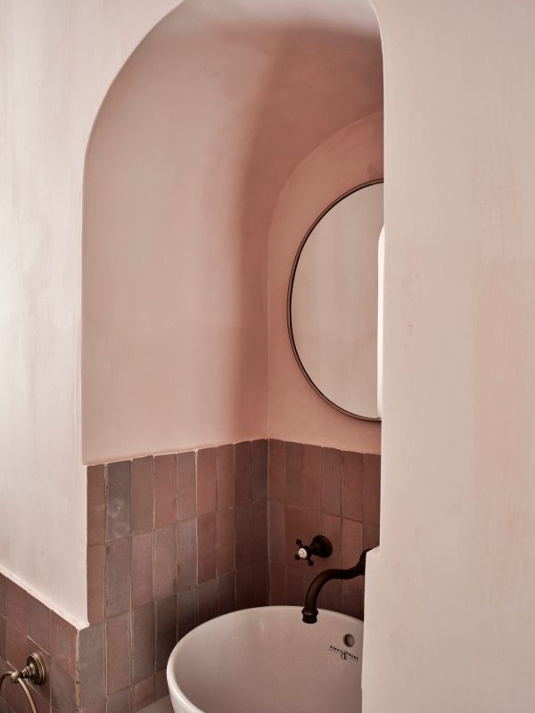 Hand Glazed Moroccan Zellige Tiles in Bathroom