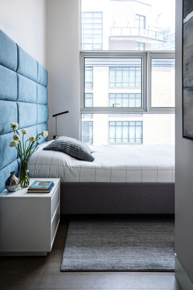 first guest bedroom A Modern and Stylish Apartment by PROJECT AZ