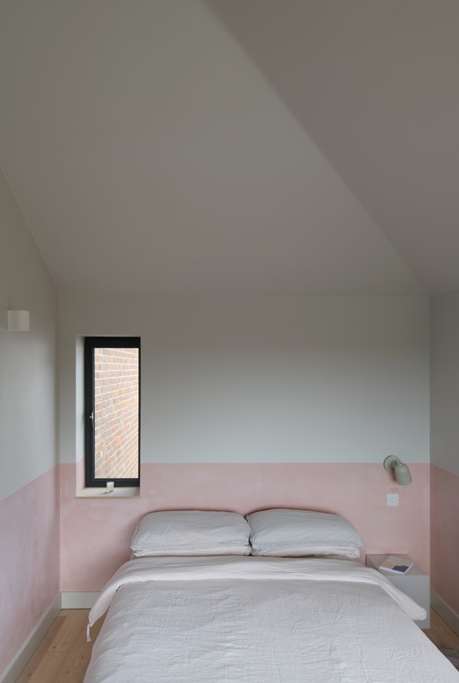 new double height bedroom A Complete Renovation and Extension of a 1960’s House by CAIRN