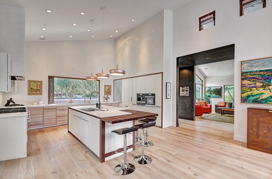 kitchen and dining Harmonious Residence Among Olive Trees: A Seamless Blend of Spaces