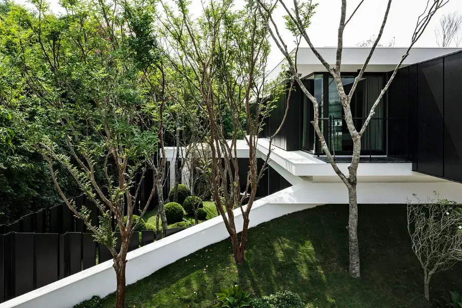 %name Embracing Nature: A Sustainable Haven in Kaohsiung Mountains