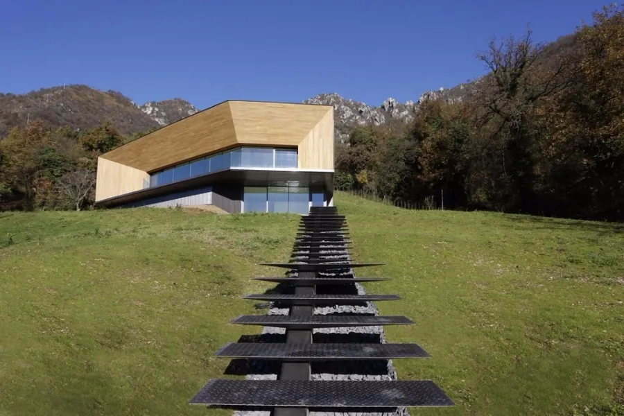 %name Harmonizing Luxury and Nature: The Breathtaking Alps Villa by Botticini Architecture