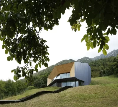 Harmonizing Luxury and Nature: The Breathtaking Alps Villa by Botticini Architecture