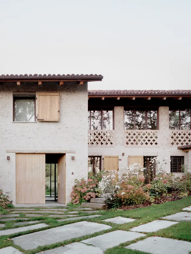 %name Renewing Italian Heritage: Jonathan Tuckey Designs Remarkable Cascina Project