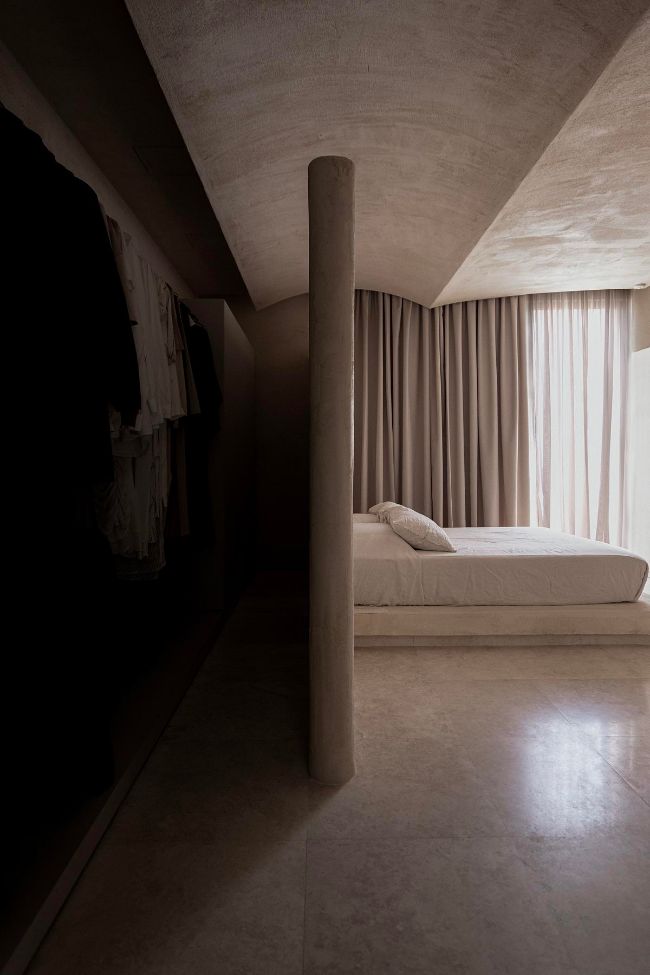 master bedroom twentyfour: A Fusion of Tradition and Modernity in Rabat, Malta