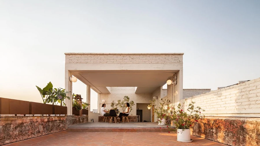 %name Cohaus: A Symbiosis of Heritage and Modernity in Querétaros Historic Center